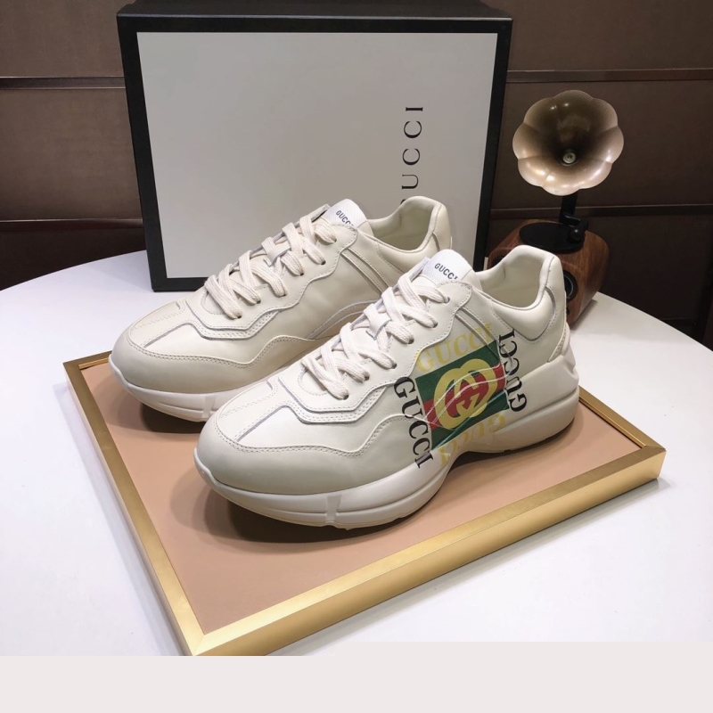 G*u*i casual shoes